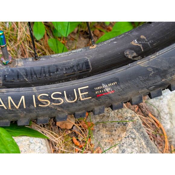 Wherelset from TREK Slash 8 MX Bontrager Line Comp 30, Tubeless Boost 27.5˝ + 29 - Picture 4 of 11